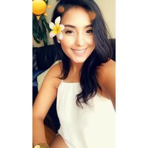 Meet your Posher, Paola